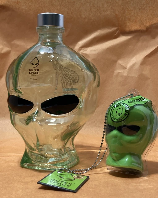 Alien Head Outer Space Vodka Large Empty Glass Bottle & Ice Cube Mold 750 ML UFO