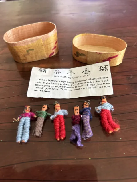 vtg Guatemalan Worry Dolls  Tiny art pieces in original box with