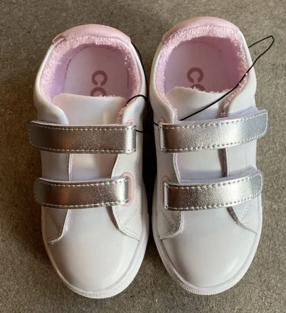 Country Road Girls Two Strap Sneaker Size 29 (Aus 11) RRP$89.95