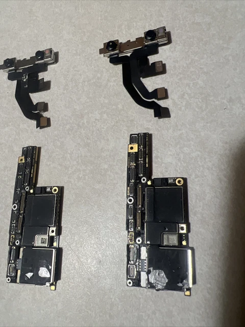2x iPhone X 64 gb motherboard only sprint/ T-Mobile no iCloud no face id .