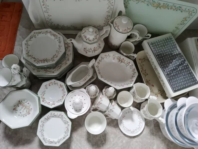 ETERNAL BEAU TABLEWARE Collection Johnson Bros Cloverleaf. Collection only 35.00 PicClick UK