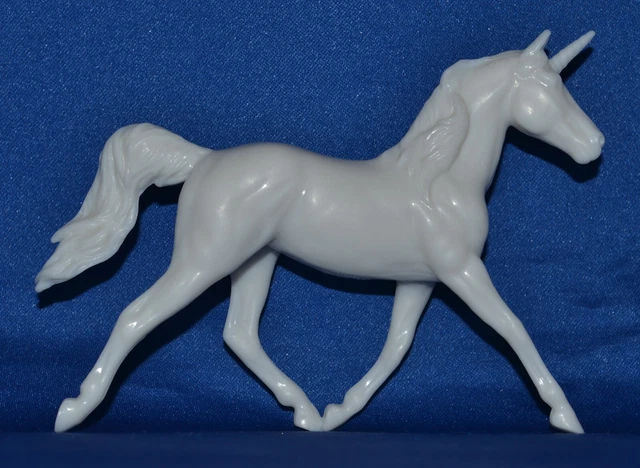 Breyer~Unpainted Prince Charming~Stablemate~SM~Unicorn Surprise Paint & Play
