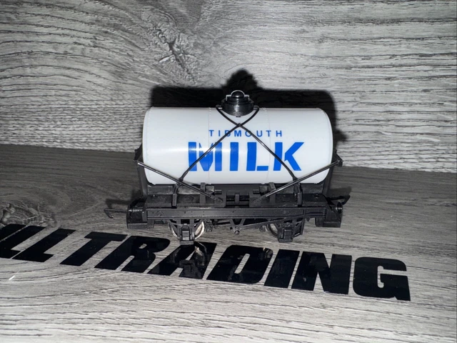 Wagon Citerne Hornby 0 - United Dairies Milk Tank - 1928-1930 - Restauré