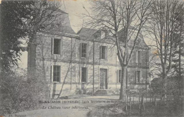 Cpa 33 Blasimon Le Chateau Cour Interieure