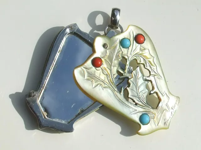 Pendentif Ancien XIXe En Métal Argenté Avec Plaque émail Oiseaux - Très Bon état