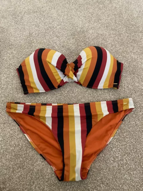 https://www.picclickimg.com/Pt4AAOSwssdglDZJ/Tesco-FF-Striped-Bikini-Top-36DD-Bottoms-UK.webp