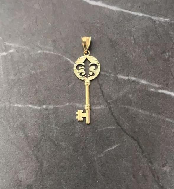 Authentic 10k Solid Yellow Gold Fleur De Lis Key Charm/Pendant, 10K Diamond Cut