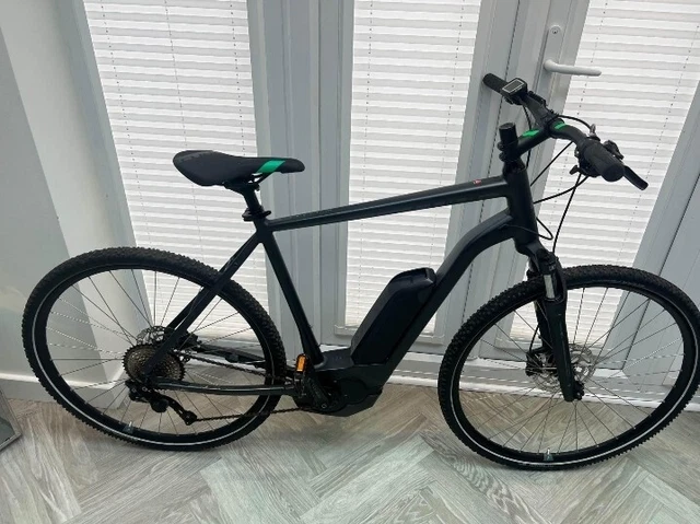 Cube cross hybrid sales pro 400 2018