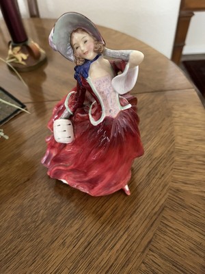 Royal Doulton "Autumn Breezes" Bone China Figurine HN 1934