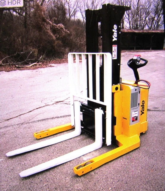 2015 Yale Electric Walkie Stacker Forklift - low mast 72"