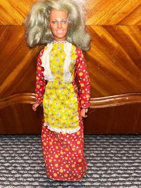 VINTAGE 1974 BIONIC Woman Jamie Sommers Doll $16.50 - PicClick