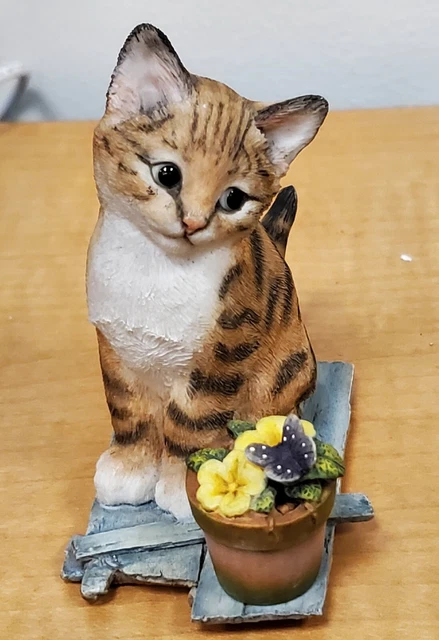 Country Artists Kitten Sitting w Butterfly Flower Spring Cat Figurine Cute