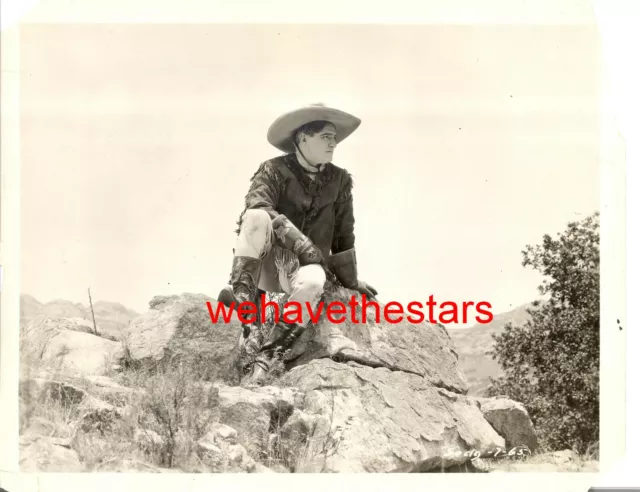 Vintage Tom Mix HANDSOME COWBOY '22 DO AND DARE Publicity Portrait