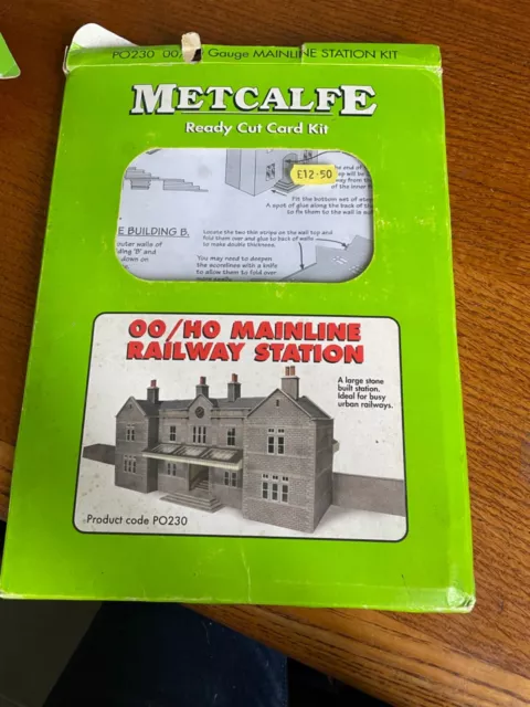 Metcalfe OO/HO Gauge PO320 Mainline Railway Station Building Ready Cut Card Kit