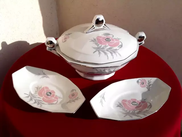 Soupière et 2 raviers en porcelaine de Limoges