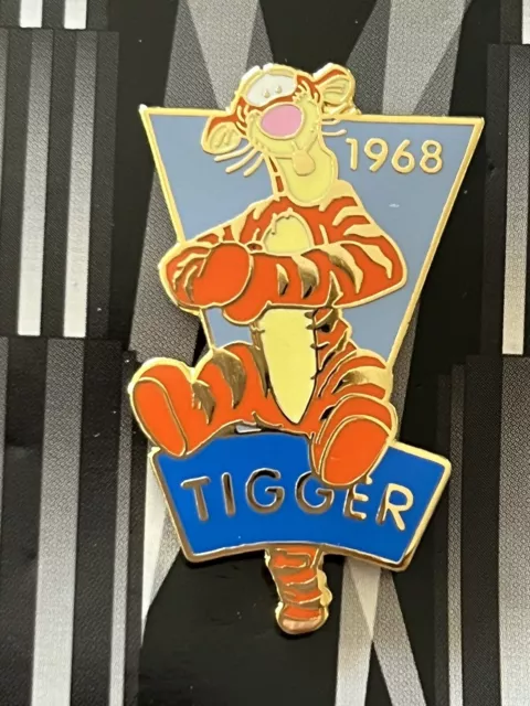 Disney Store Pin Countdown To The Millennium 2000 Tigger 1968 #92 New On Card 2