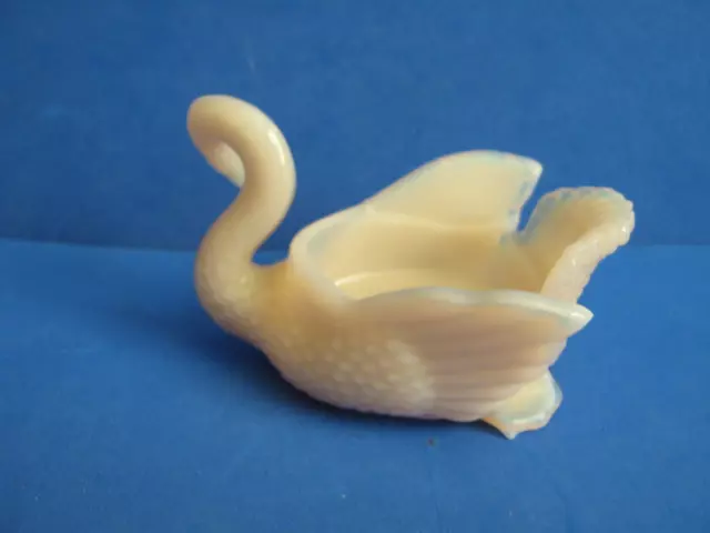 CAMBRIDGE GLASS CROWN TUSCAN COLORED SWAN OPEN SALT CELLAR, c1940's