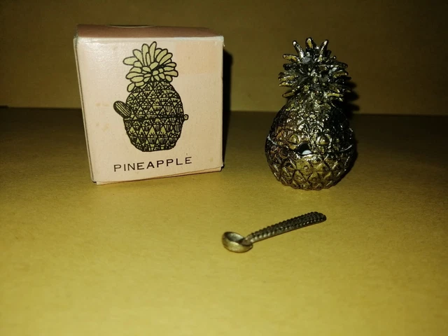 Alte Pillendose , Ananas , Deckeldose , Süßstoffdose,  Emaille