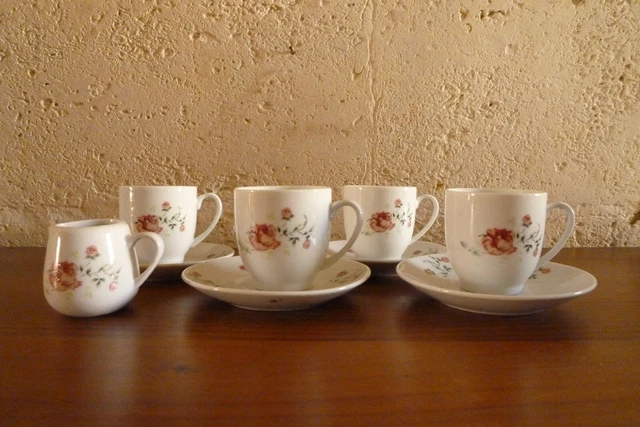 Tasse en porcelaine anglaise Moss Rose - Chineries Fleuries