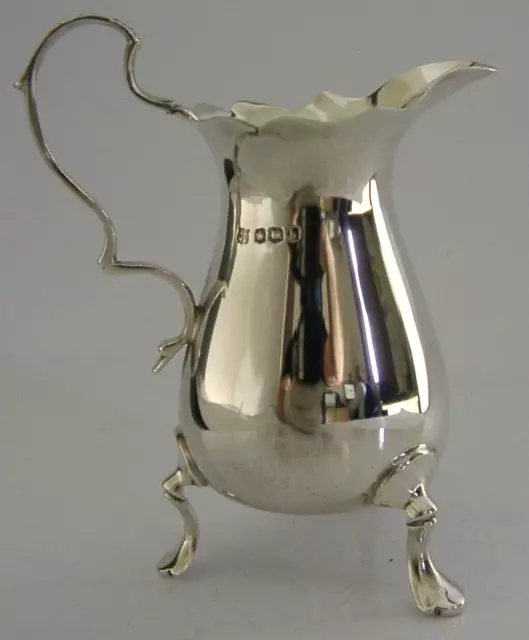Beautiful English Antique Solid Sterling Silver Cream Jug 1919 Mint