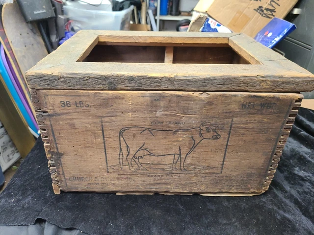 ANTIQUE DWIGHT’S COW Brand Wood Box Crate Dovetailed Missing Lid 16