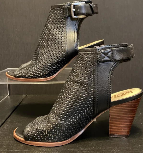 Sam Edelman Sz 7.5 Women’s Black Perforated Leather Peep Toe Block Heel Sandals