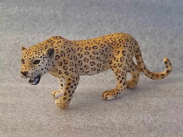 Schleich JAGUAR Leopard Female Spotted Cat Animal Figure 2006 Retired 14360