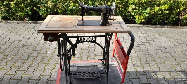 Adler nähmaschine antik