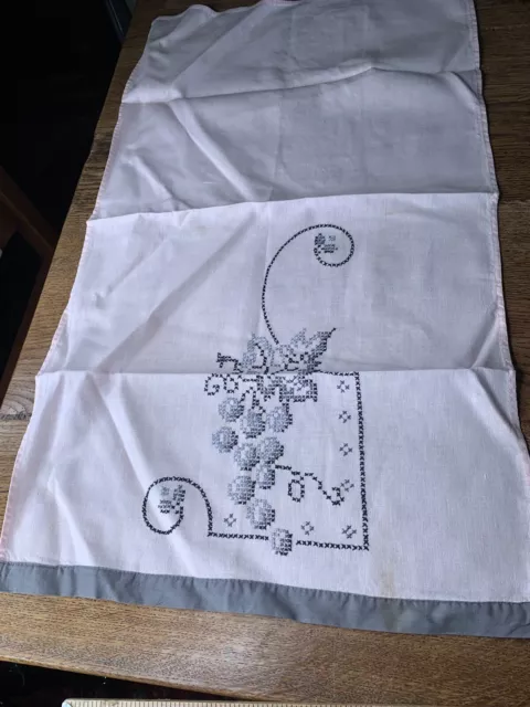 Vtg Cotton Tea Dish Towel Hand Embroidered pale pink gray embroidery grapes
