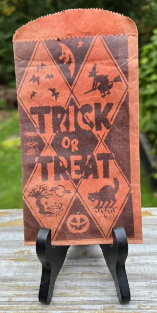 One (1) Vintage ca1940’s Halloween Paper Trick Or Treat Bag Witch Bat Cat JOL