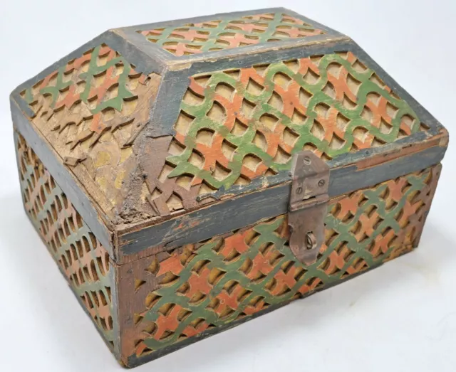 Vintage Madera Grande Cabaña Formado Almacenamiento Caja Original Antiguo Mano a