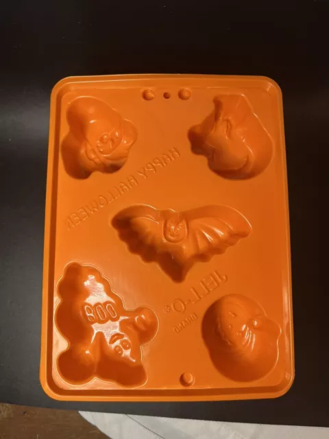 Jell-O Jello Jigglers Halloween Mold Cat Bat Witch Ghost Pumpkin Lot of 12 Molds