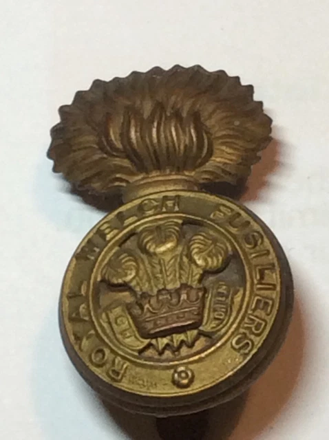 WW1 Royal Welsh Fusiliers Regiment RWF Cap Badge - FIRST PATTERN