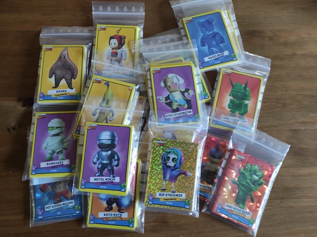 Stumble Guys Karten Serie 2 – Bundle Mit Sammelmappe, 2 Blister + Exklusive Geburtstagskarte – Trading Cards