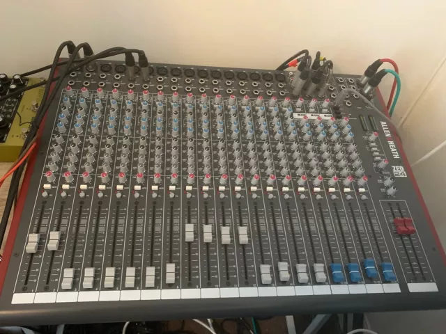 Allen & Heath ZED24 mixing Console