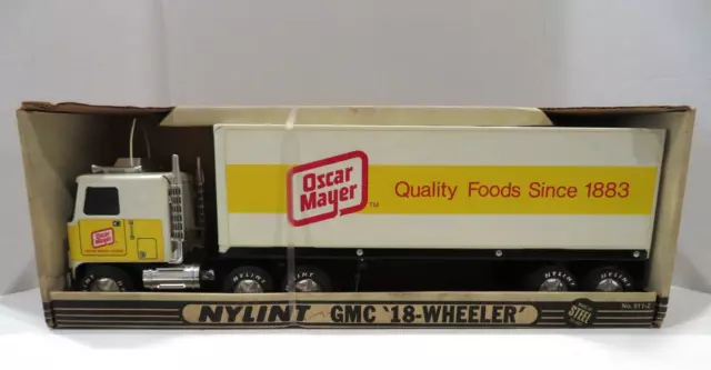 Vintage Nylint Oscar Mayer GMC 18-Wheeler Semi Toy Truck