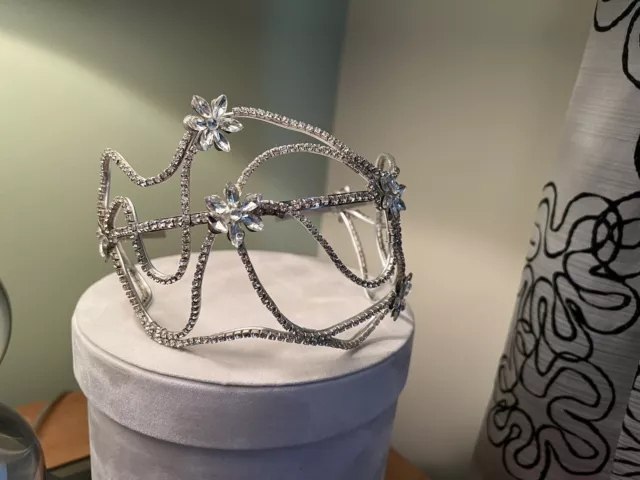 100% Handmade Rhinestones Bridal Crown