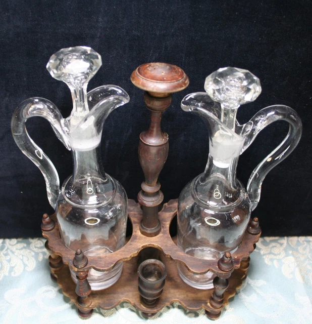 Huilier Et Vinaigrier De Table