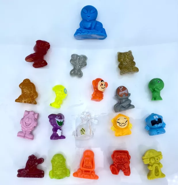 Magic Box GoGos Crazy Bones X 19 Bundle, Including Large Alien & Clear Dice One