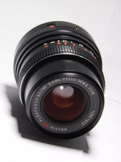 Carl Zeiss Jena Flektogon 35mm F/2.4 MC Wide Angel Macro Lens M42