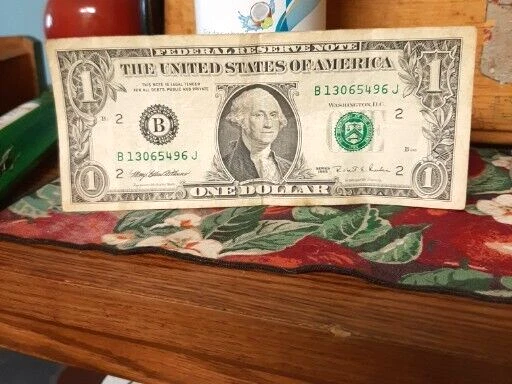 1995  $1 BILL 🏦note   B 130655496 J Free Cion And Good Luck To You.