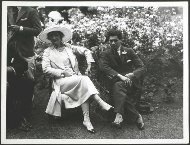 French actress and singer Gaby Deslys and her partner OLD PHOTO