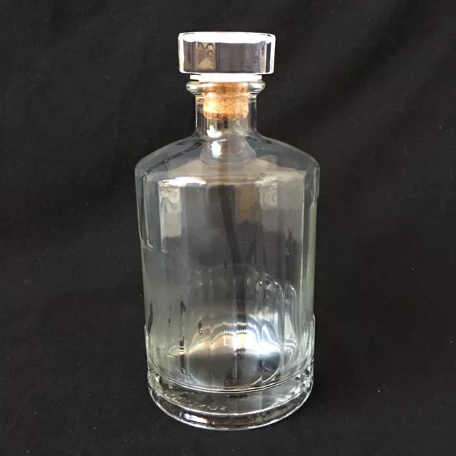 Suntory  Vintage Japan Whiskey Empty Bottle 750 ml Crystal Glass