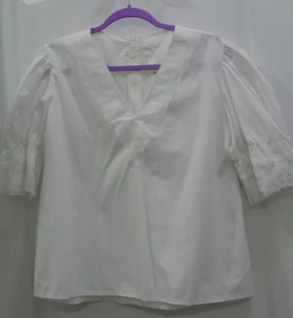 #207 Square Dance Peasant Blouse White with Lace Large