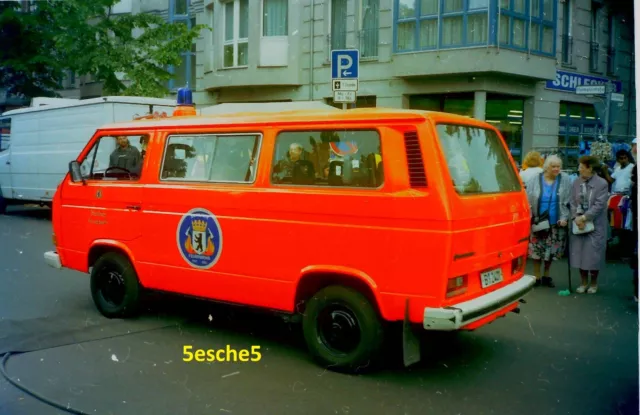 Original Negativ: Volkswagen T3 Bus der Berliner Feuerwehr