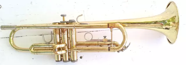 Trompeta para principiantes/estudiantes Bach TR300H2 Bb - piezas de instrumento