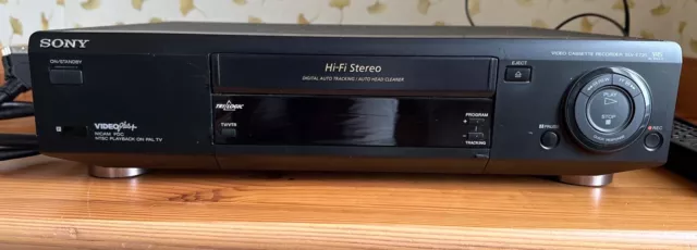 Sony HiFi Stereo VHS Video Recorder Model SLV-E720 with Video Plus & Remote