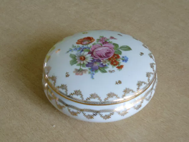 Bonbonnière en porcelaine de limoges