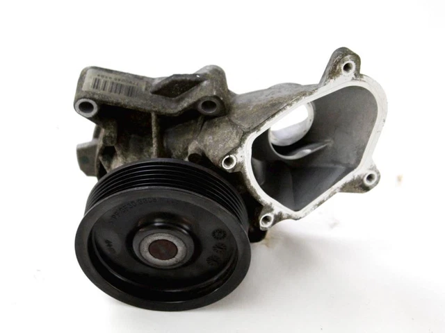 11517805810 Pompe à Eau BMW X5 E70 3.0 D 4X4 210KW Aut 5P (2009) Pièce