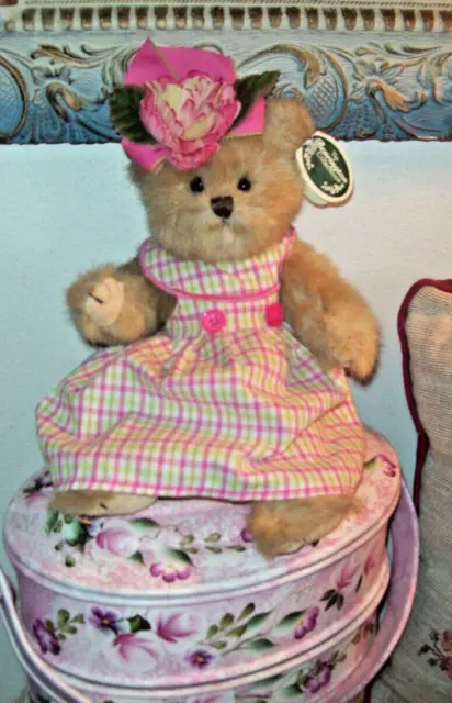 MOLLY ANN g/MAGGIE ANN & MACKENZIE Bearington Bear 10" New 2011 #143211 Easter